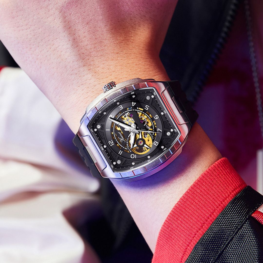 Oro Vincitore Watch