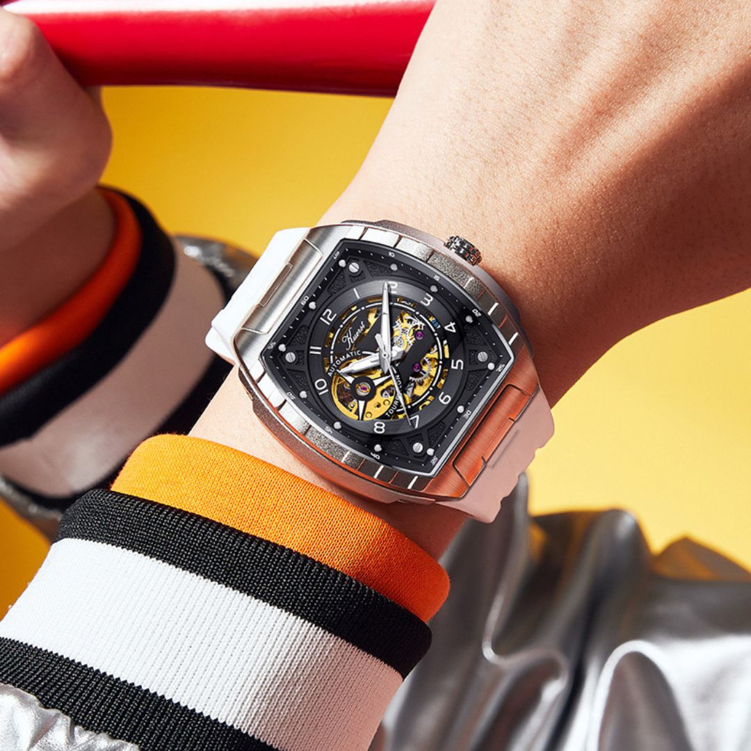 Oro Vincitore Watch