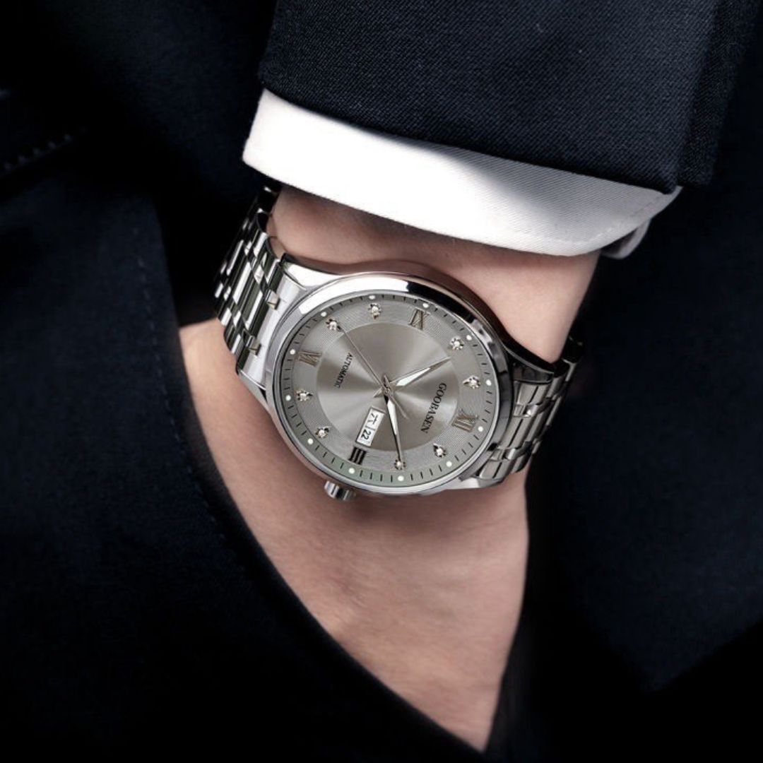 Monarch Horizon Watch