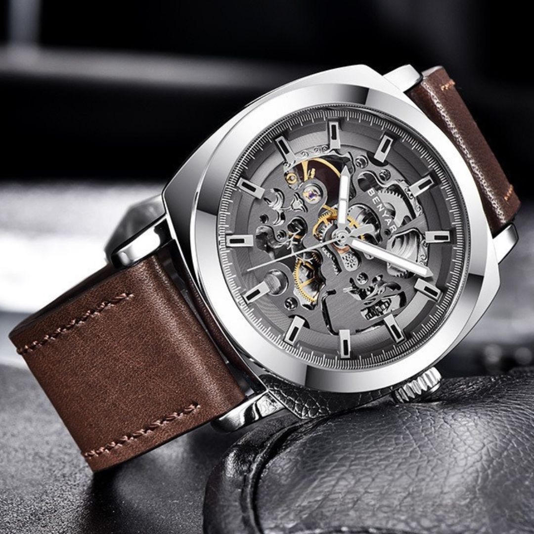 Majestic Crest Watch